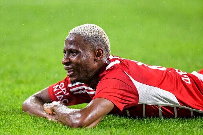 جنپو-استقلال و یک دنیا ابهام؛ از مصدومیت تا عملکرد / گنجشک به جای قناری؟