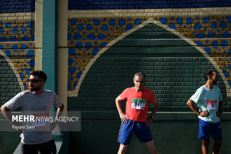 4489175 مسابقه دو خیابانی