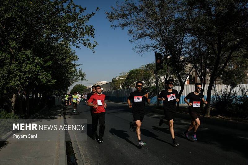 4489181 مسابقه دو خیابانی