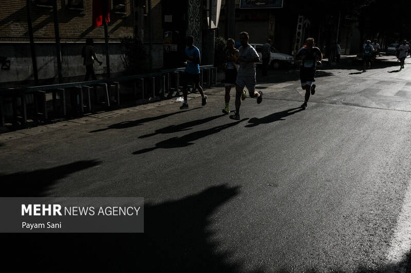 4489185 مسابقه دو خیابانی