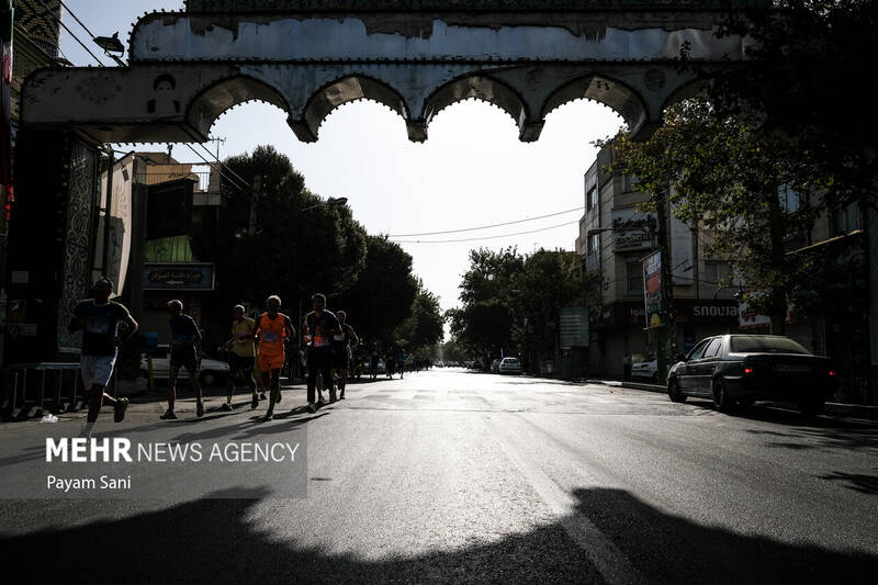 4489186 مسابقه دو خیابانی