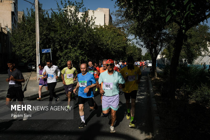 4489187 مسابقه دو خیابانی
