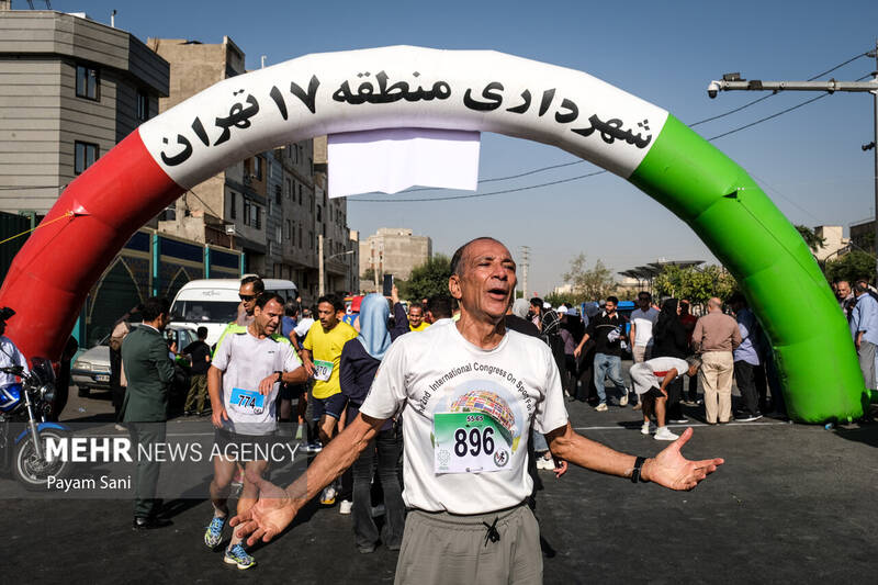 4489190 مسابقه دو خیابانی