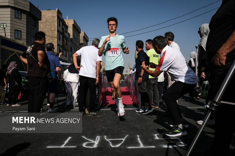 4489191 مسابقه دو خیابانی