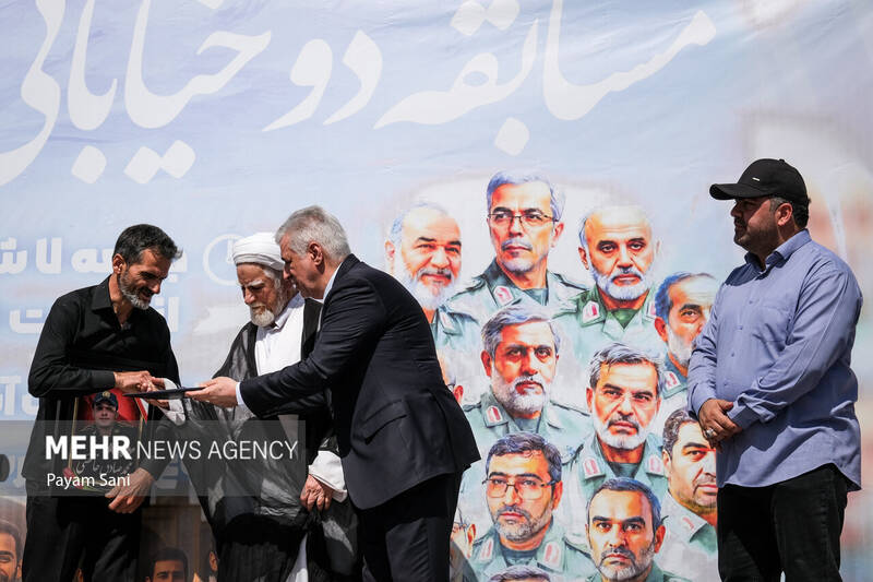 4489203 مسابقه دو خیابانی