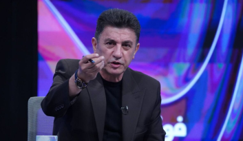 امیر قلعه‌ نویی با ساعت میلیاردی خود در فوتبال برتر حضور پیدا کرد