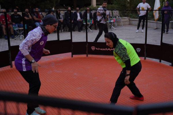 کری استقلالی ها و پرسپولیسی ها در فوتبال «لایی لیگا» + عکس