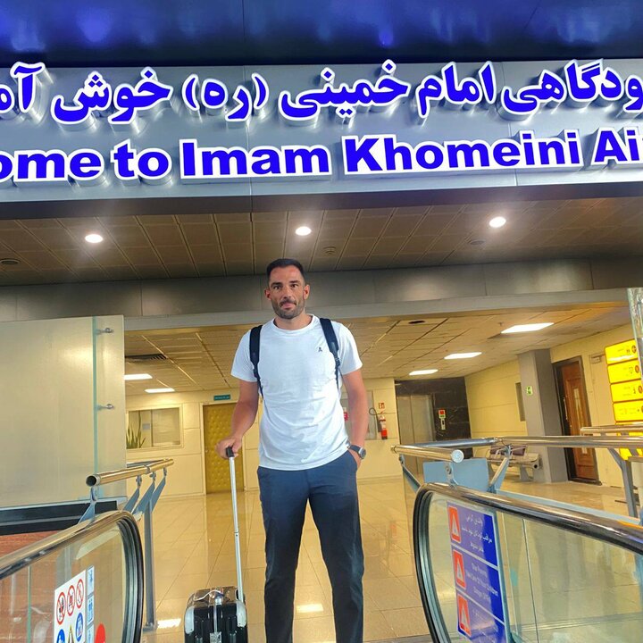 بازیکن جدید استقلال وارد تهران شد + عکس