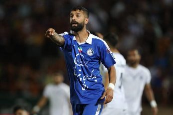 استقلال روی اشتباه مرگبار آرمین سهرابیان به تراکتور باخت