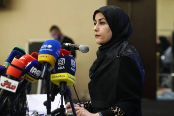 علیرضا منصوریان : من از آقای تاجرنیا خواهش می کنم خانم ساعده سیما را اخراج کنند