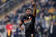 دوکان نزون ستاره جدید استقلال : امروز آسمان آبی است