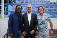 کلارنس سیدورف تماشاگر ویژه فینال سوپرجام بین استقلال و تراکتور