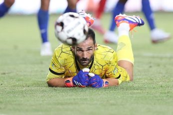 آنتونیو آدان دروازه‌بان اسپانیایی استقلال به زودی راهی تهران خواهد شد