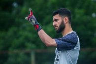 مانی عطایی فر دروازه بان داماش گیلان : ماشین صفر کیلومترم در آتش سوخت