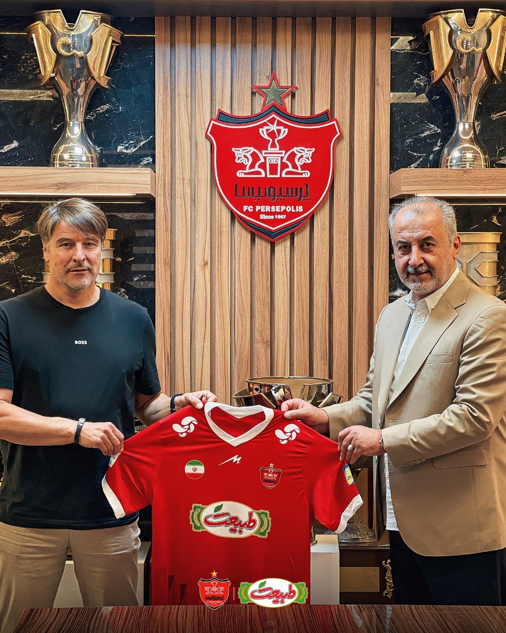 عکس از مایکل اونینگ مربی جدید پرسپولیس در معارفه