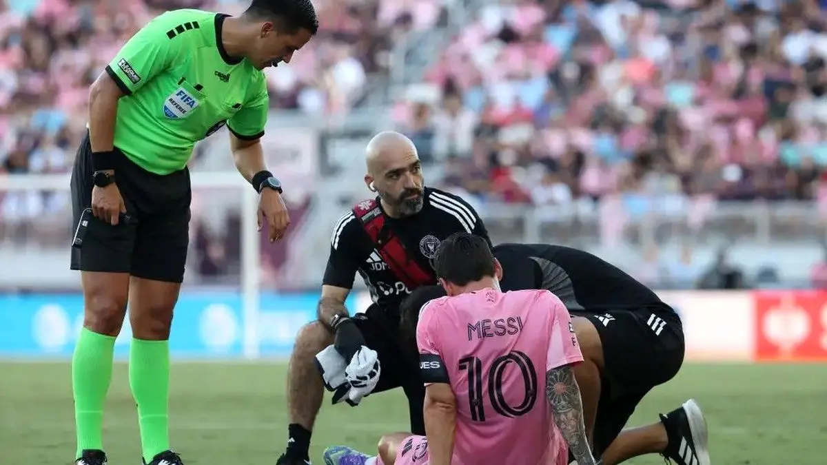 خاویر ماسکرانو : غیبت لیونل مسی در دیدار با پوماس قطعی است