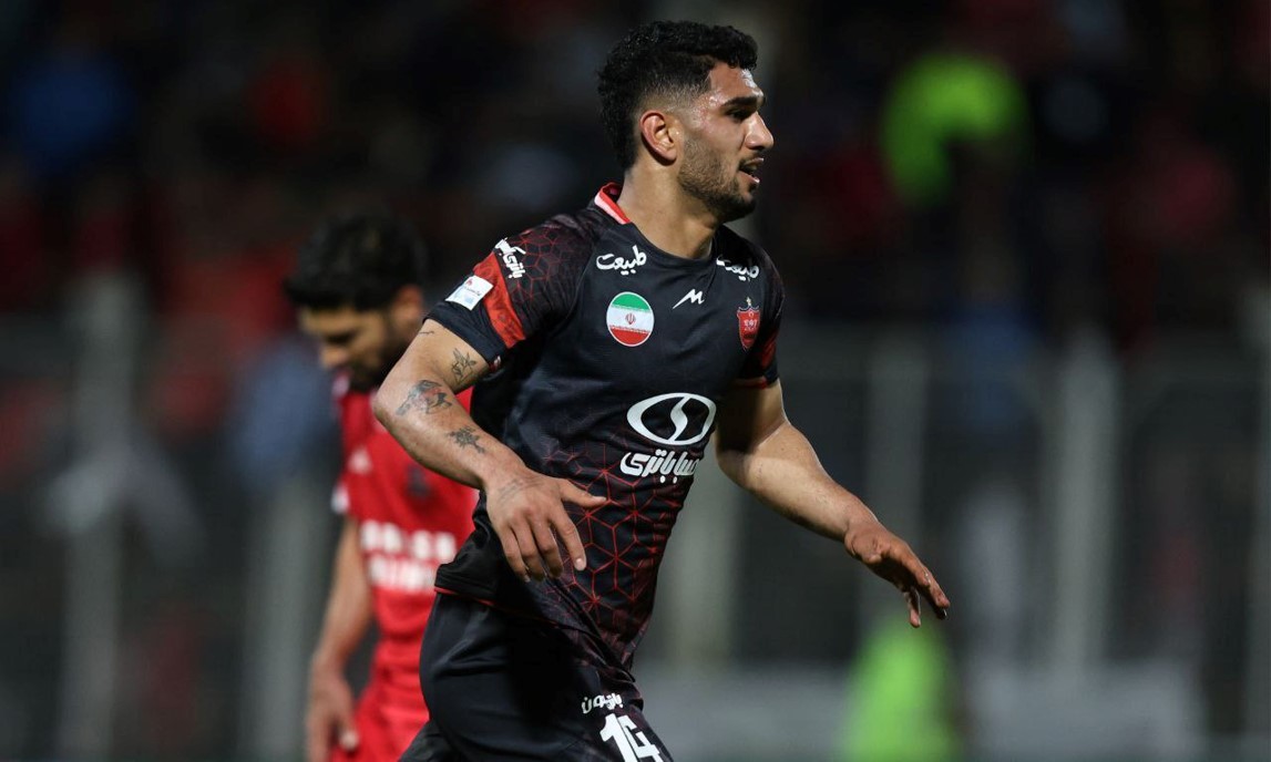 alirezaenayatzade-perspolis-nassaji-2025 علیرضا عنایت زاده بازیکن پرسپولیس در بازی با نساجی