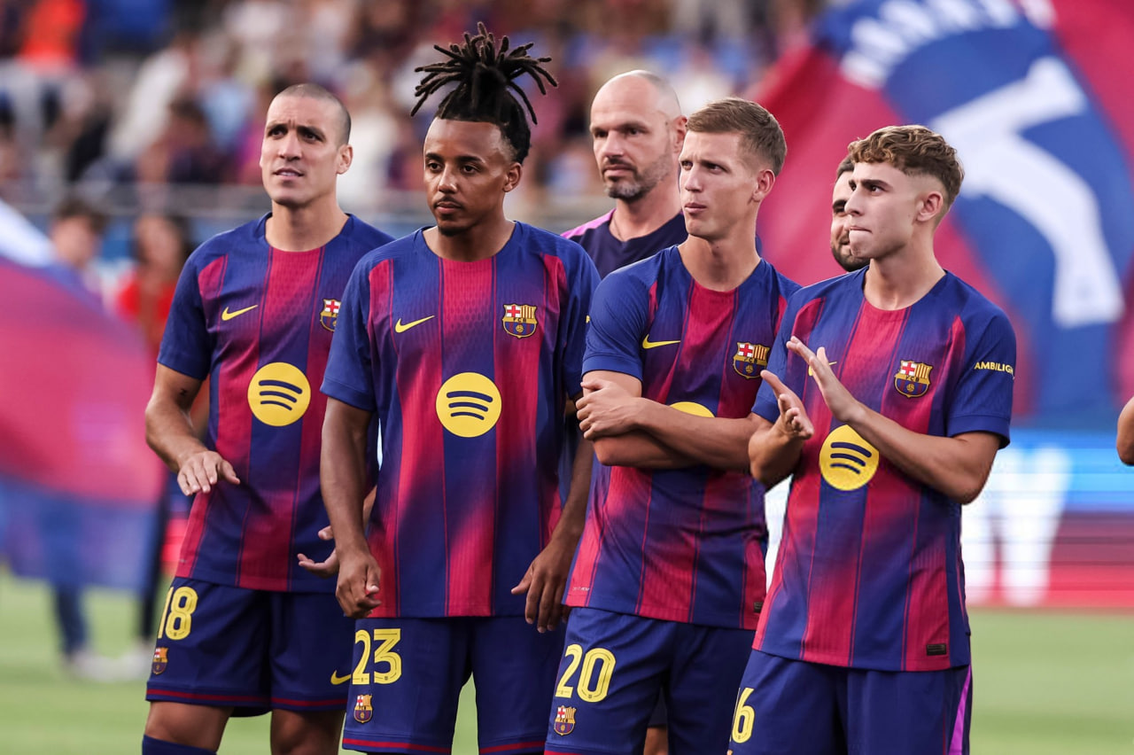 بازیکنان بارسلونا در خوان گمپر