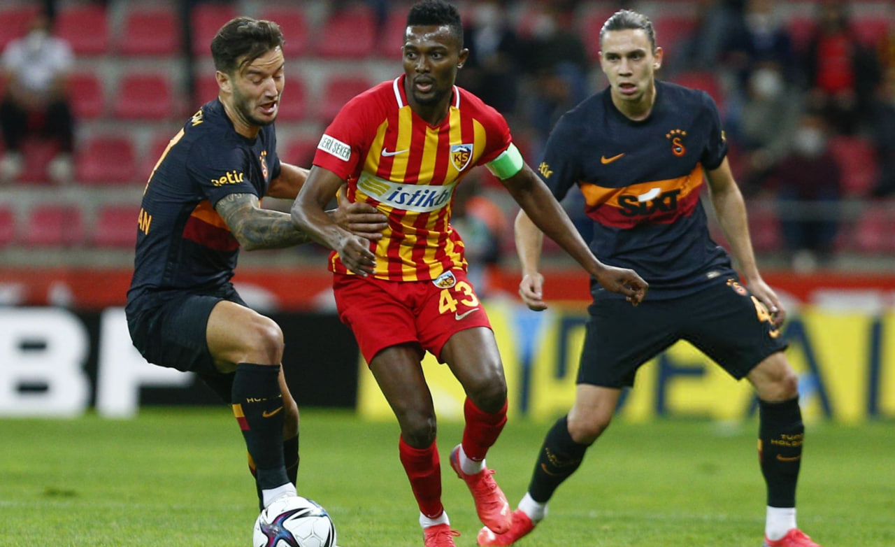 برنارد منسا هافبک غنایی تیم کایسری اسپور و بازی با گالاتاسارای - سوپرلیگ ترکیه - لیگ برتر ایران