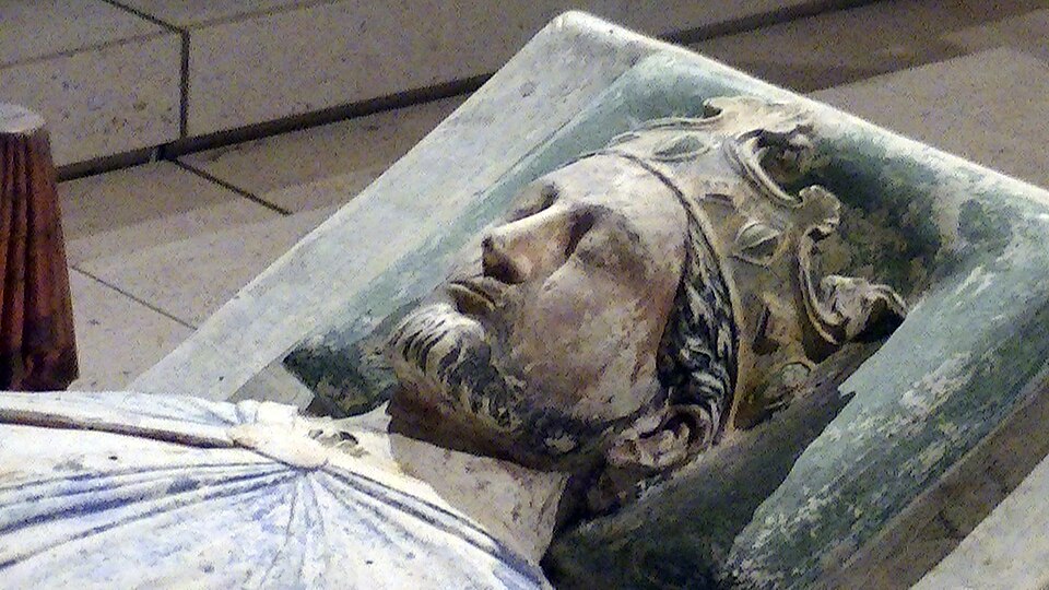 church_of_fontevraud_abbey_richard_i_effigy-1 ریچارد شیردل