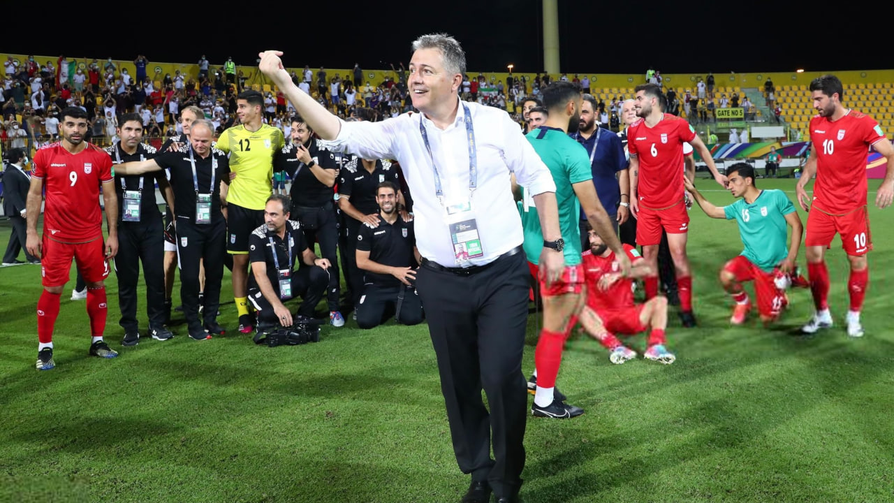 درگان اسکوچیچ سرمربی وقت تیم ملی ایران در بازی ایران و امارات