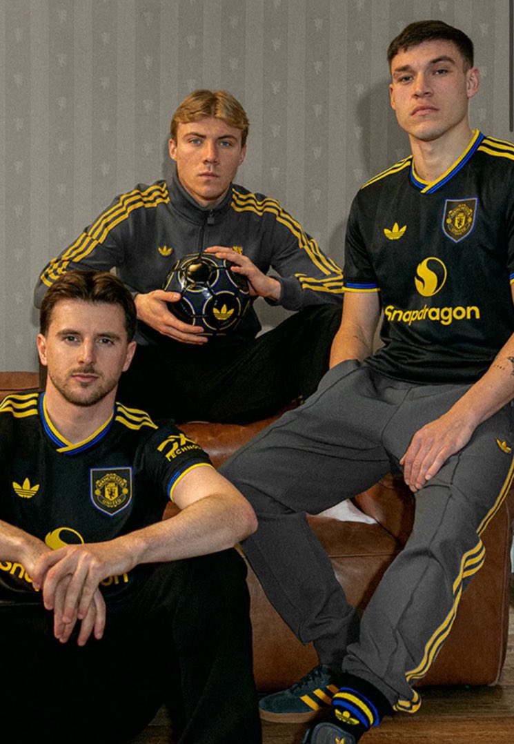 پیراهن سوم منچستریونایتد در فصل 26-2025