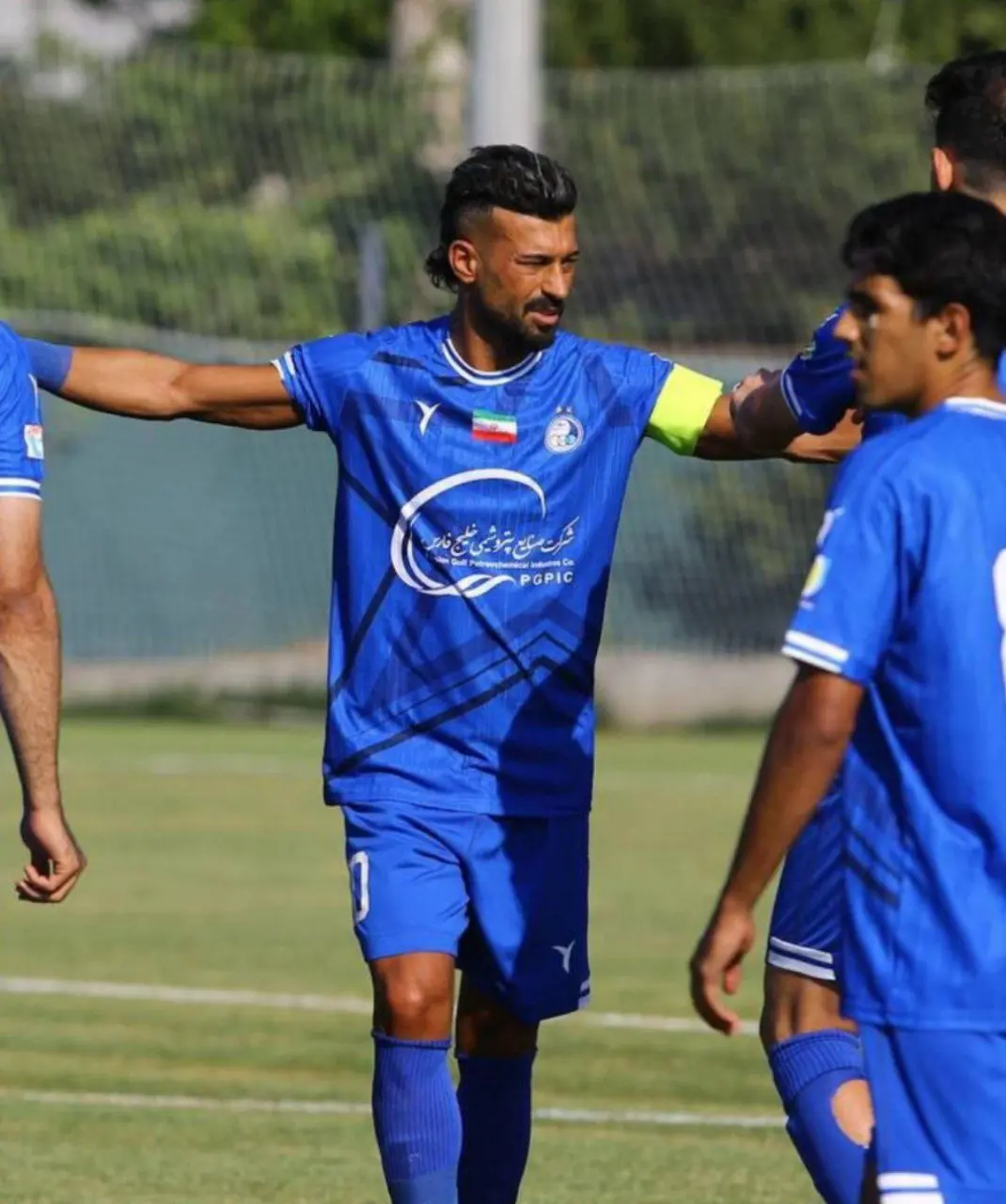 کاپیتان جدید استقلال در صورت غیبت چشمی