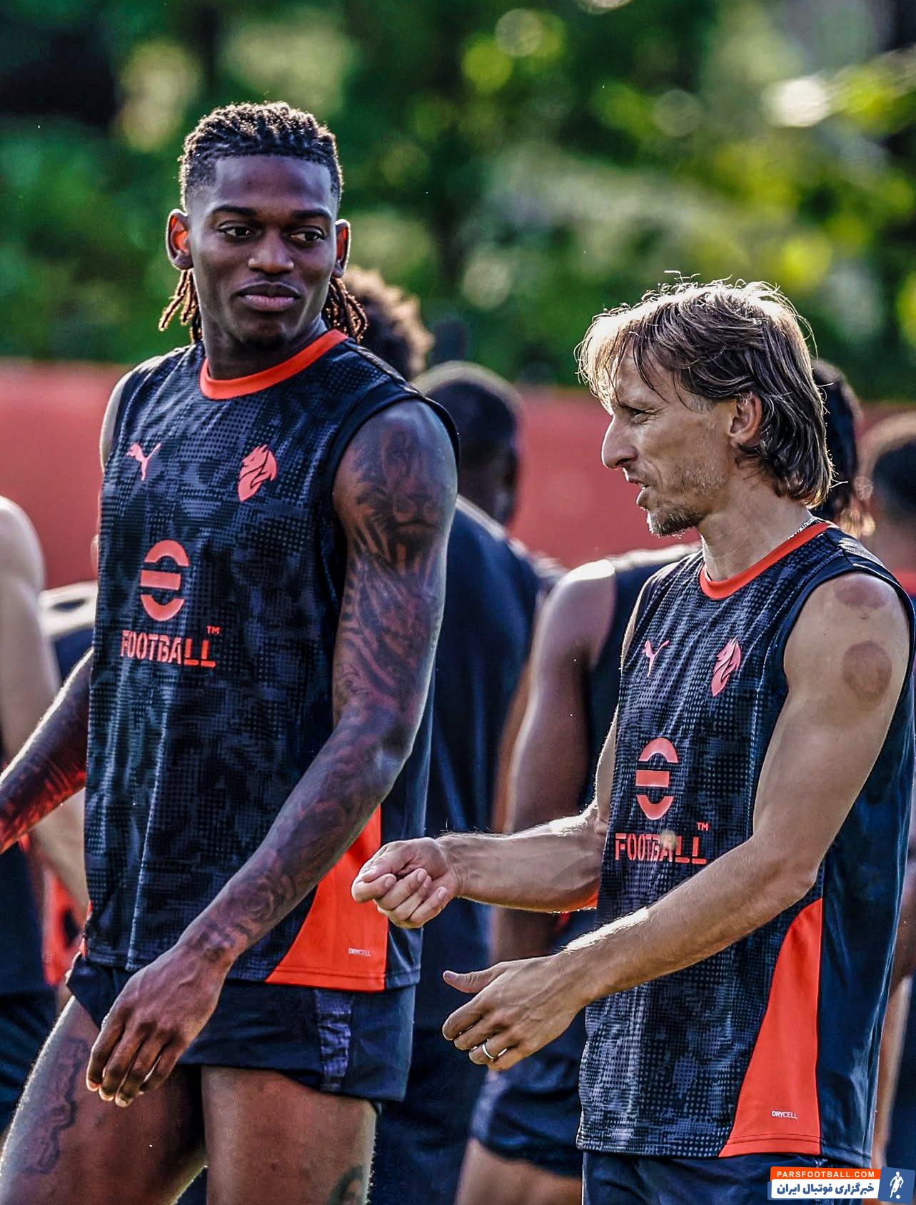 تصاویری از حضور لوکا مودریچ خرید جدید میلان در تمرینات زیر نظر آلگری