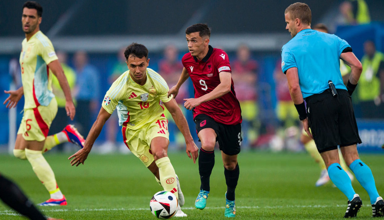 jasirasani-albania-martinzubimendi-italy-2025 یاسر آسانی وینگر استقلال و تیم ملی آلبانی - مارتین زوبیمندی هافبک دفاعی آرسنال و تیم ملی اسپانیا - لیگ برتر ایران