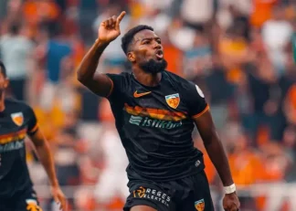 داکنز نازون خرید جدید استقلال : برای همیشه زندگی را تغییر دادم، الحمدللّه. الله اکبر