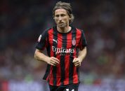 اولین دیدار لوکا مودریچ برای میلان در سن سیرو برابر تیم باری