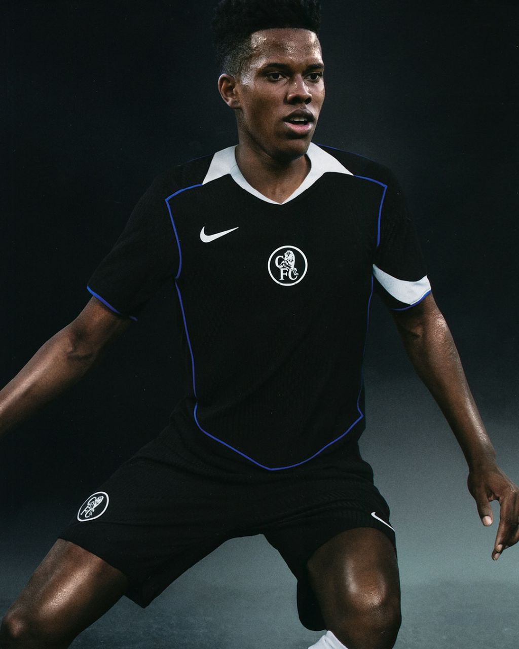 استوائو ویلیان در پیراهن سوم چلسی