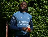 اولین حضور ابرچی ازه در تمرین تیم فوتبال آرسنال