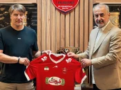 مایکل اونینگ قرارداد خود را با پرسپولیس امضا کرد