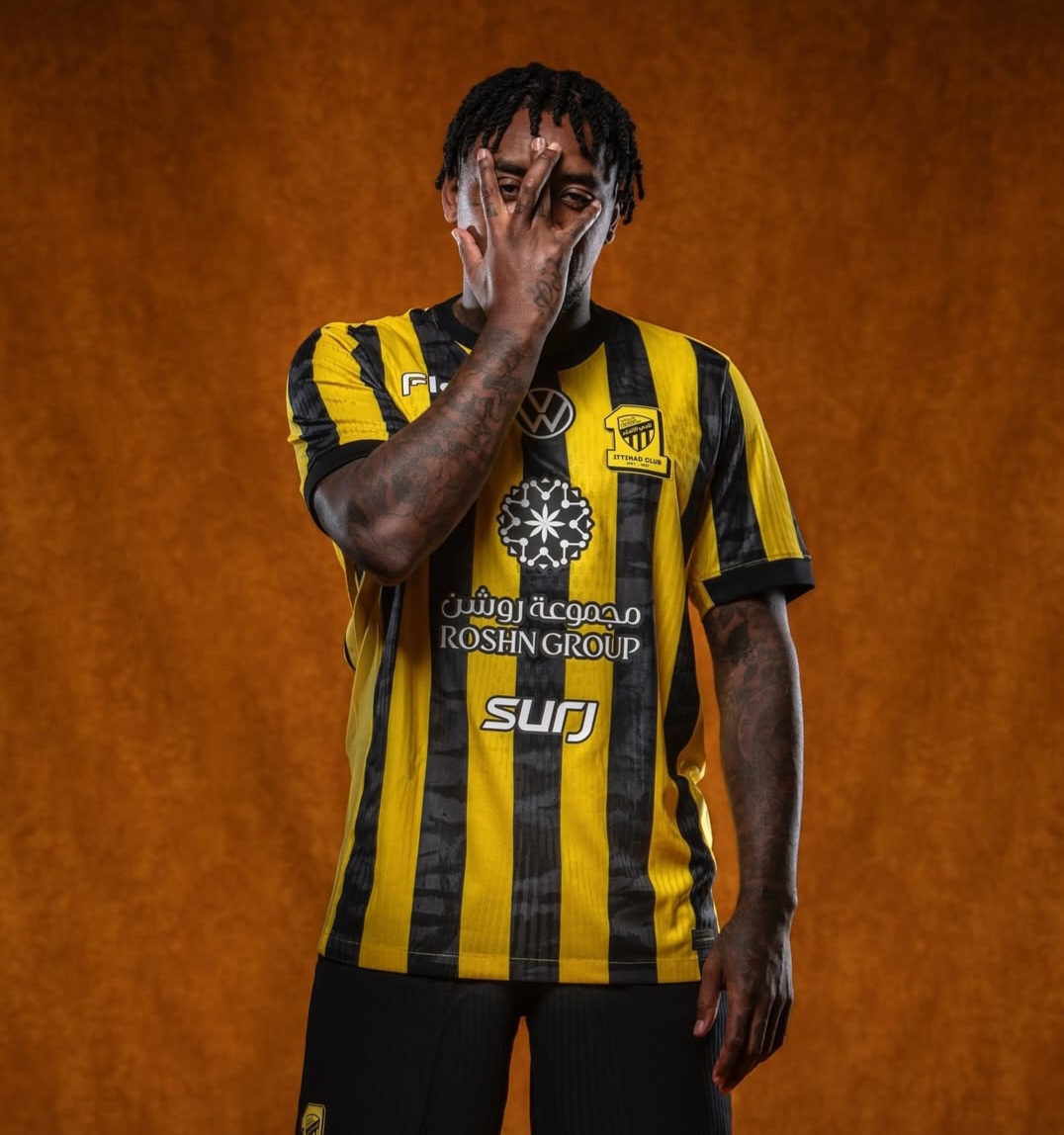 عکس از استیون برخواین در لباس جدید فصل ۲۶-۲۰۲۵