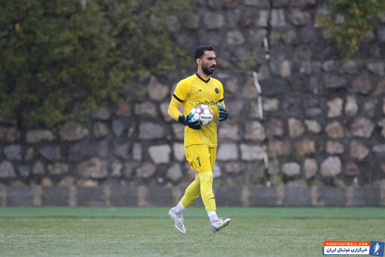 سینا سعیدی فر گلر پیشین استقلال در آستانه انتقال به تیم صباح آذربایجان