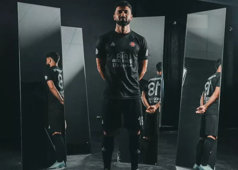 تراکتور از پیراهن سوم خود در فصل جدید رونمایی کرد