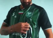 پیراهن های سبز خیبر خرم آباد برای فصل 04/05 لیگ برتر