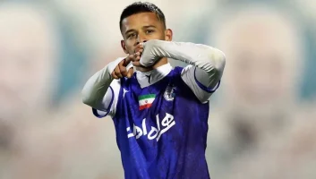 مهدی قایدی ستاره النصر امارات : عاشق رنگ آبی هستم