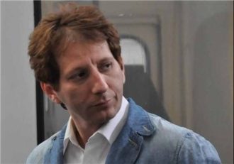 هجوم هواداران پرسپولیس به صفحه بابک زنجانی در اینستاگرام ؛ پرسپولیس را بخر