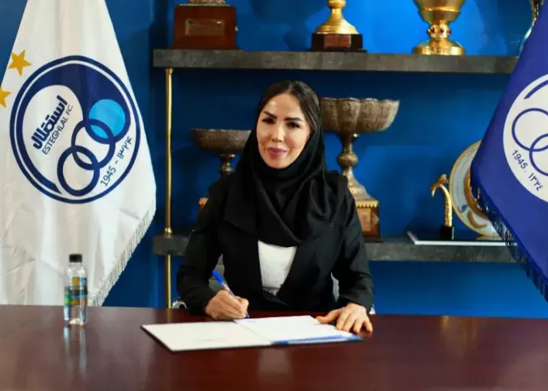 شهناز یاری به عنوان سرمربی تیم فوتسال زنان استقلال قرارادش را امضا کرد