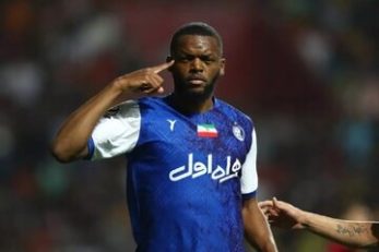 کوین یامگا ستاره فرانسوی المغرب بدون عینک در برابر الفتح گلزنی کرد