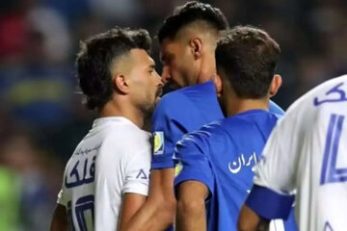 عذرخواهی رامین رضاییان پس از اخراج در دقایق پایانی دیدار استقلال و استقلال خوزستان