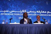 کلارنس سیدورف تصویری در کنار رونالدینیو با شماره ۱۰ برزیل منتشر کرد