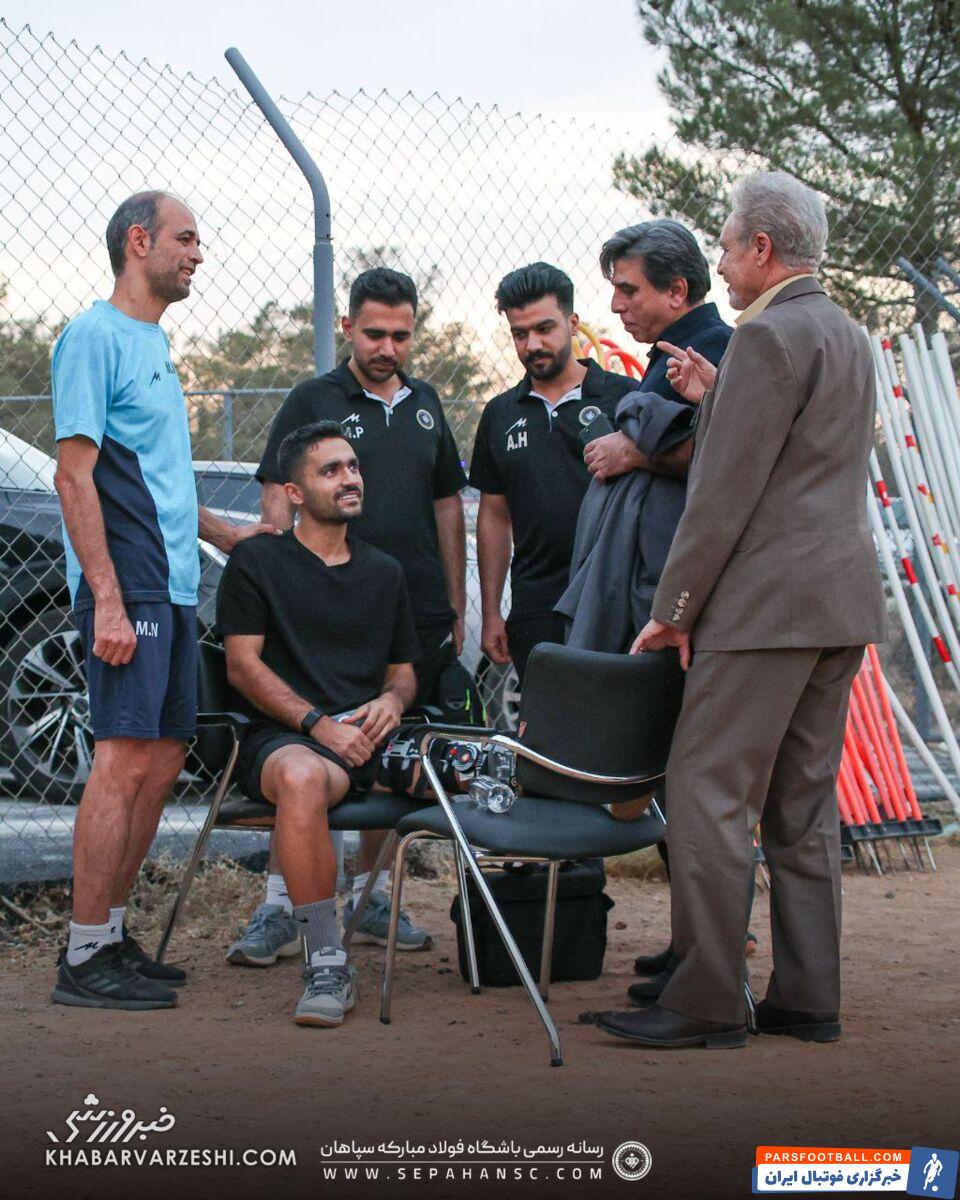عکس| حضور کاپیتان مصدوم در تمرینات سپاهان!
