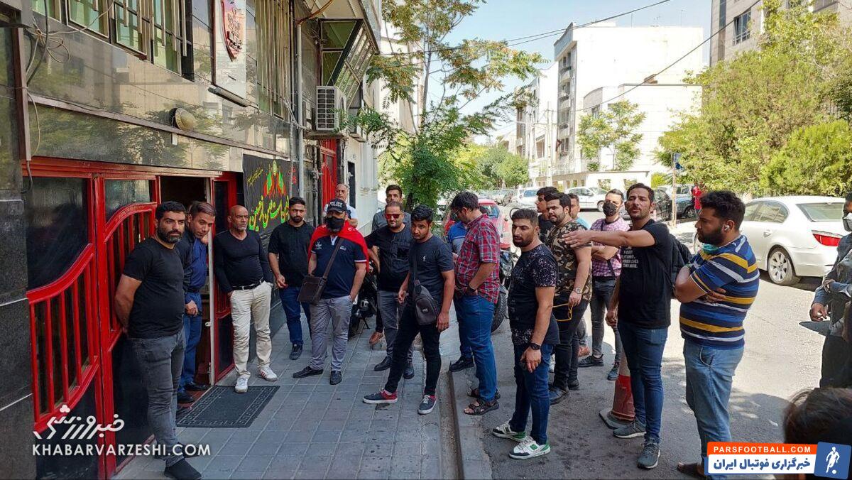 تجمع هواداران معترض پرسپولیس