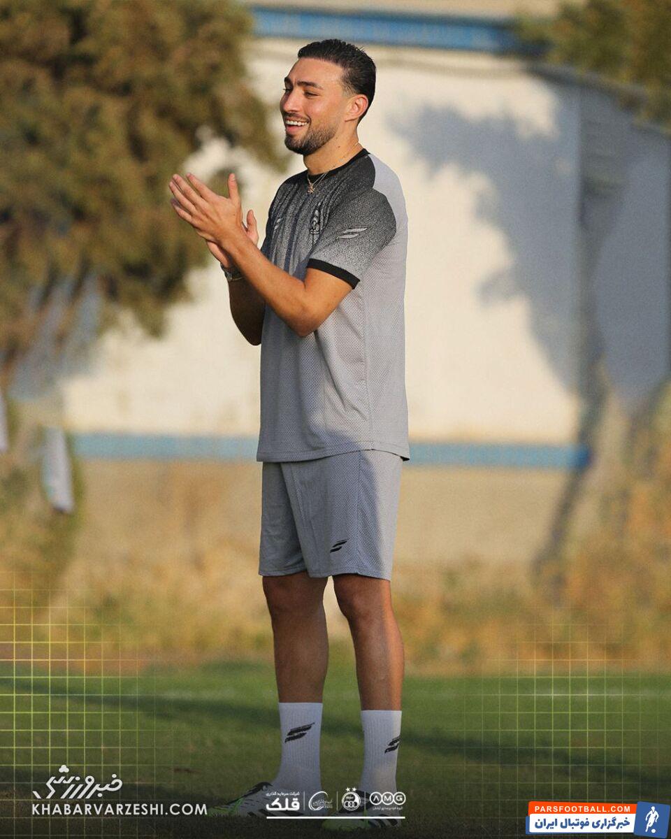 صحبت خصوصی ساپینتو با منیر الحدادی/ فریم به فریم با اولین حضور ستاره جدید در جمع استقلالیها +عکس