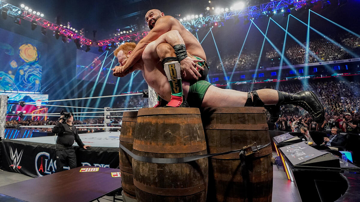 151_clash_08312025rf_39400 کشتی کج