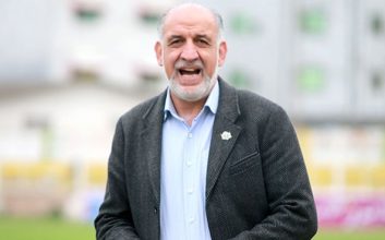 فنونیزاده: علی پروین برای تبریک قهرمانی استقلال در لیگ قهرمانان آسیا به فرودگاه آمد