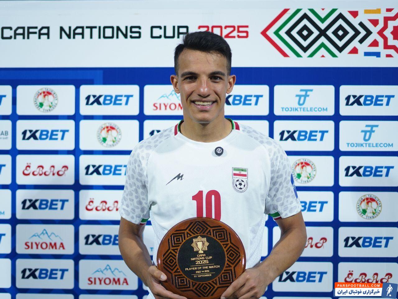 امیرحسین حسین زاده برترین بازیکن دیدار ایران 3-0 هند جام کافا